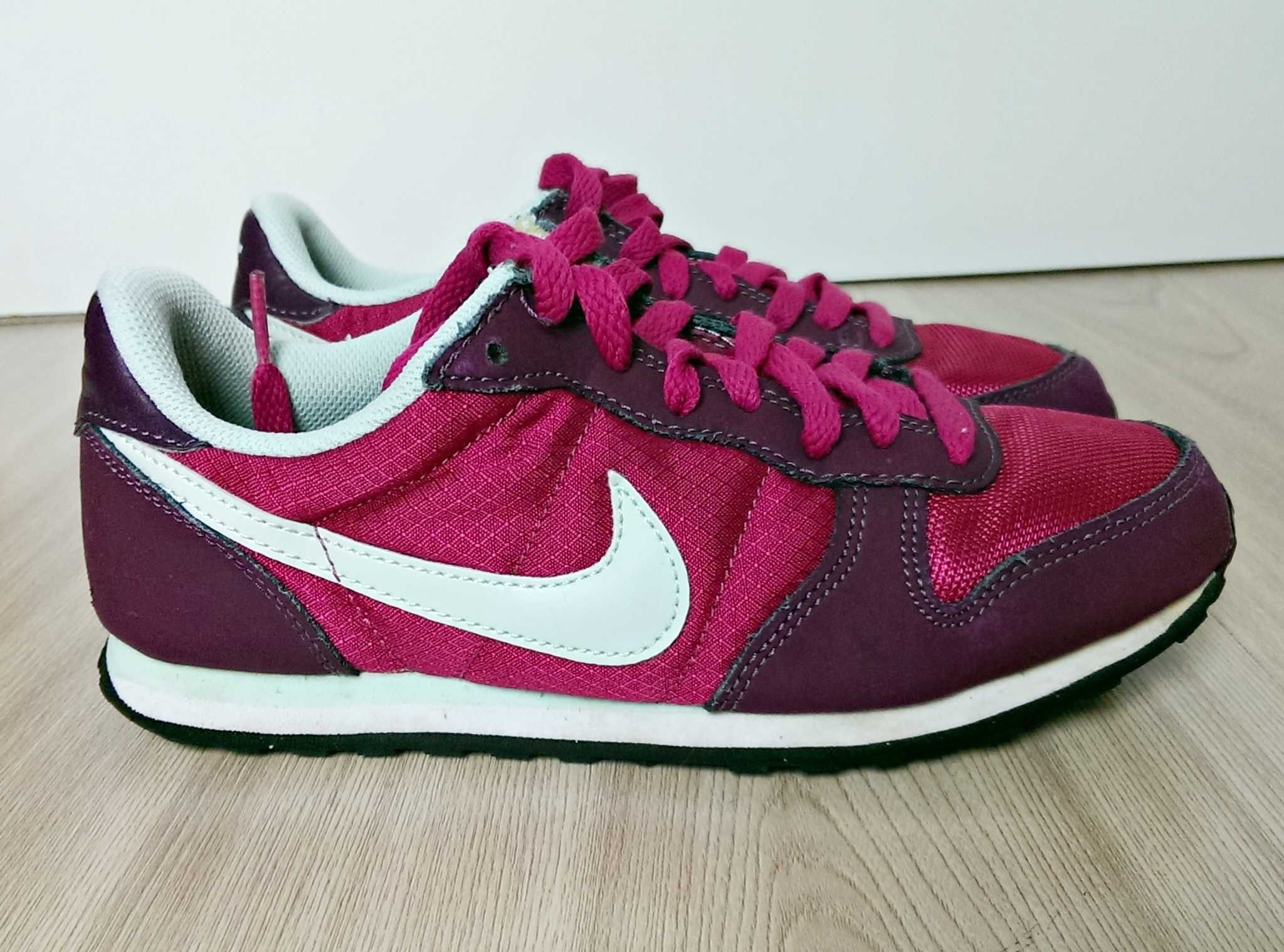 Buty Nike Wmns Genicco 36.5 bordowe różowe fioletowe damskie