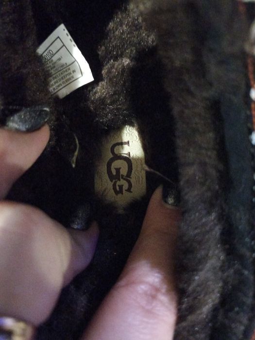 Продам уги в трендовом цвете / ugg