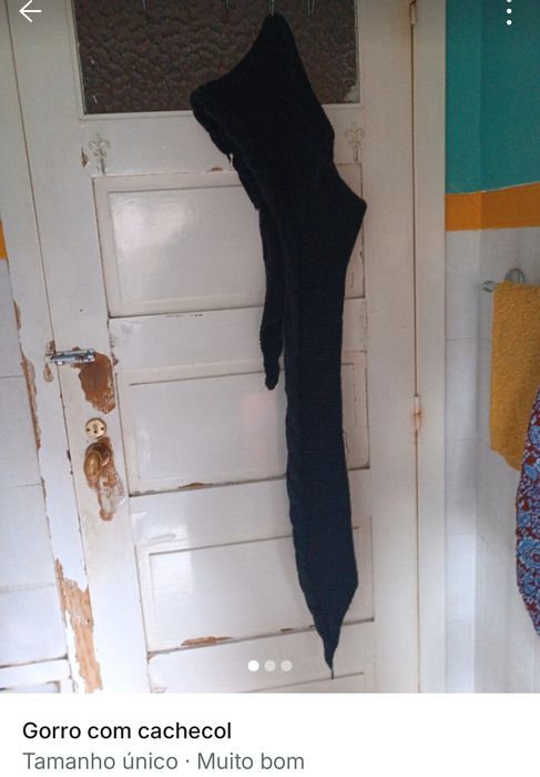 Cachecóis várias cores, ponchos e luvas