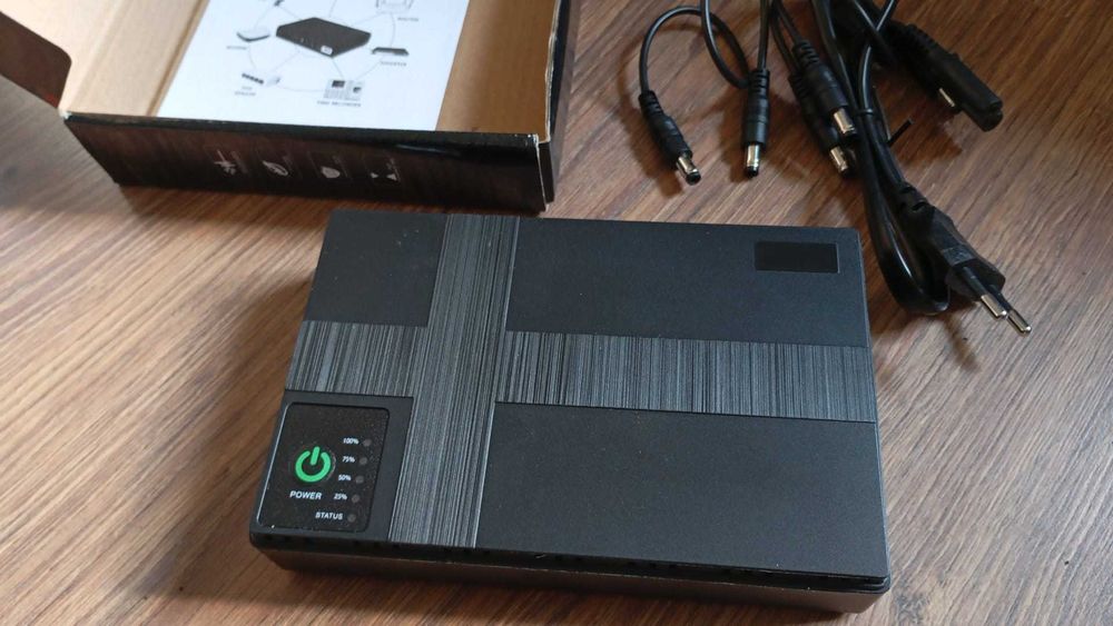 Zasilacz awaryjny UPS DC 36W 10400MAh 5V/9V/12V USB POE LAN STATUSLED