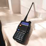 Radiotelefon Baofeng UV-5R + ładowarka – używany
