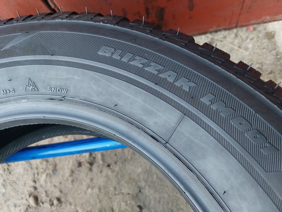 215/65/17 R17 Bridgestone Blizzak LM001 4шт ціна за 1шт зима шини