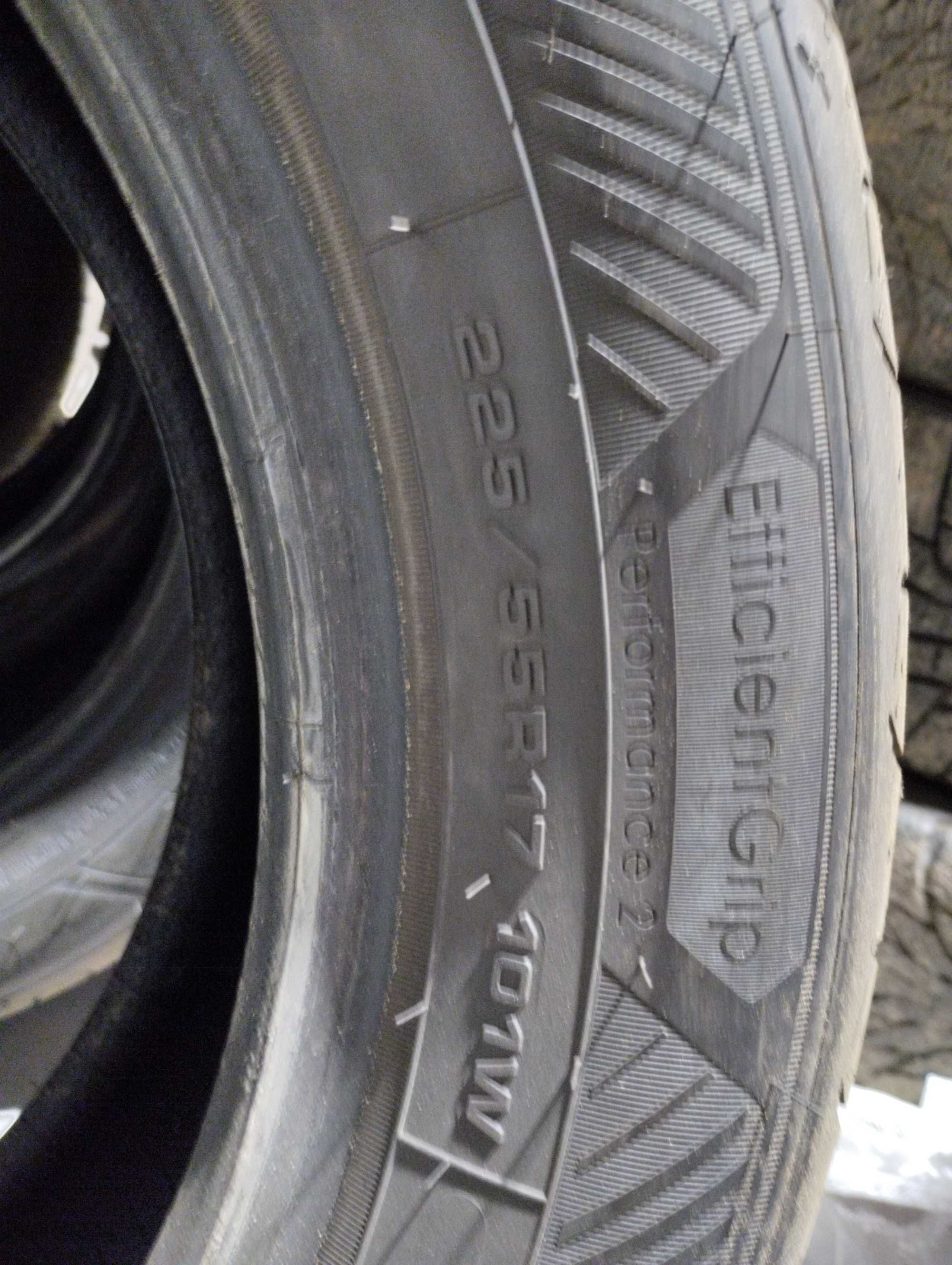 Opony 225/55 R17