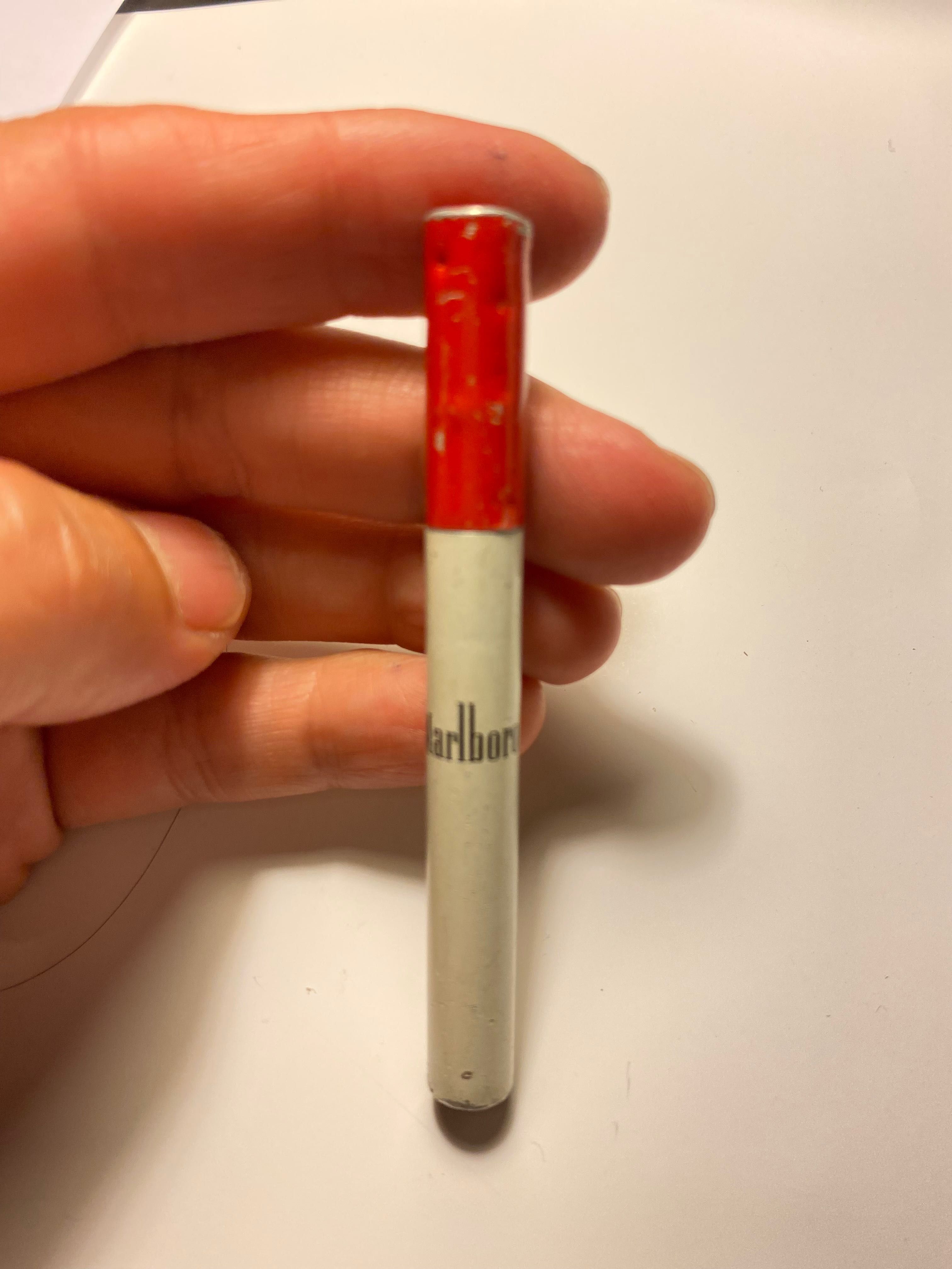 Isqueiro vintage Marlboro