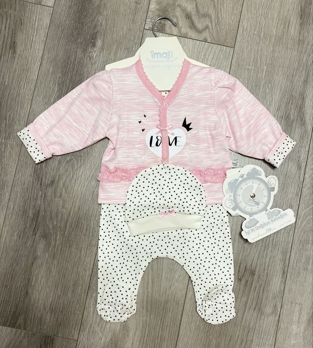 Набір одягу для новонародженої дівчинки (з 16 предметів)