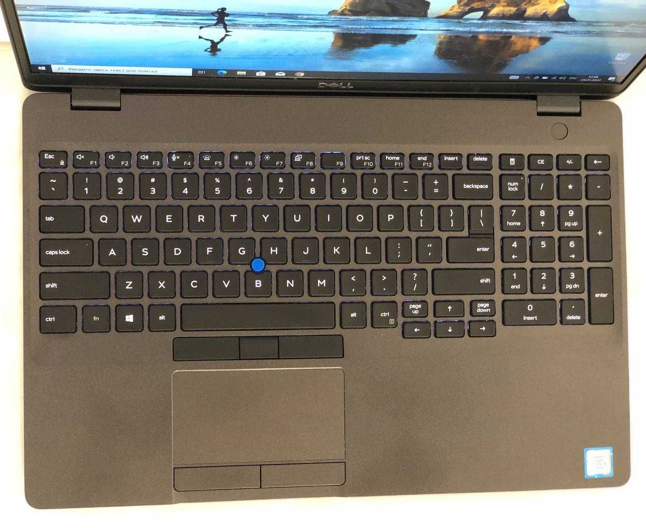 Ноутбук Dell Latitude 5500 15,6" HD / i5-8265U / 8GB DDR4 / 256GB SSD