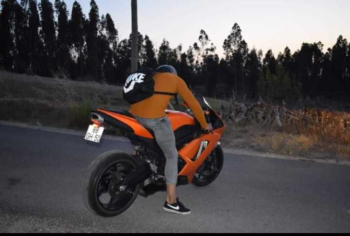 Kawasaki ninja zx6r