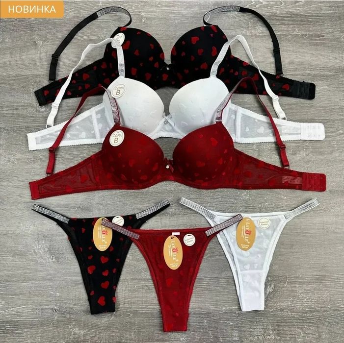 Комплекти зі стразами