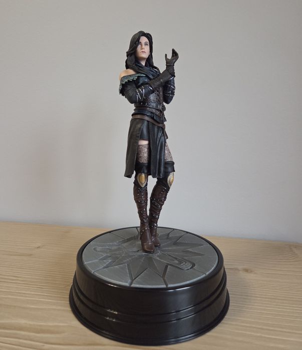 Yennefer Figurka Wiedźmin Box Dark Horse