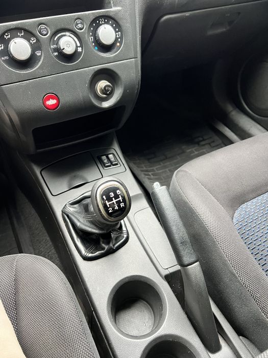 Mitsubishi Outlander 2008 2.0 мкпп