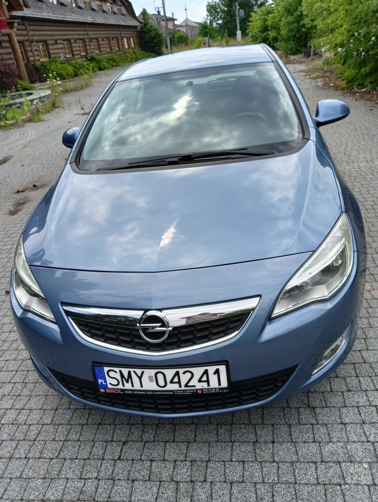 Sprzedam Opel Astra J
