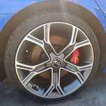 4 felgi aluminiowe 19 CALI + 4 opony PIRELLI komplet KIA STINGER GT 2017 3.3 GDI 370 KM 4X4 2017 64 tys. km