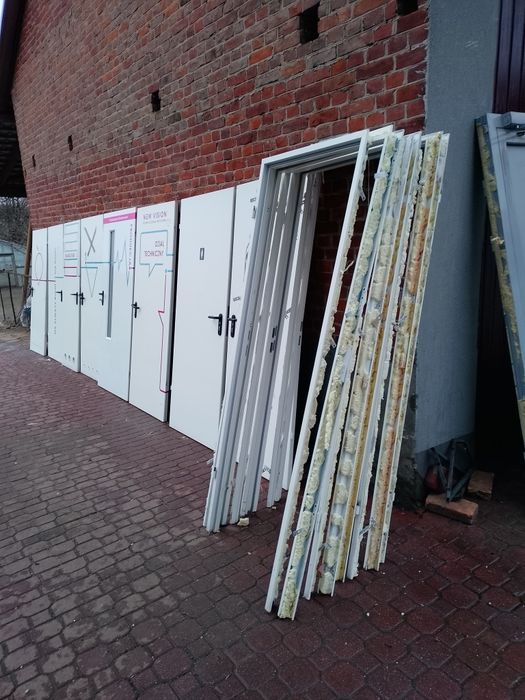 Drzwi techniczne wewnętrzne