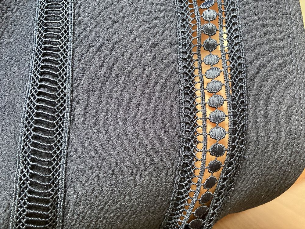 Granatowa elegancka sukienka H&M rozm. S