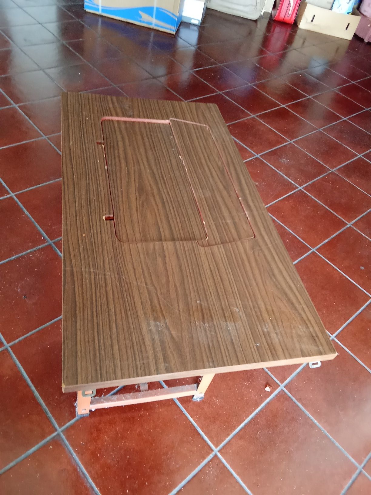 Mesa maquina de costura