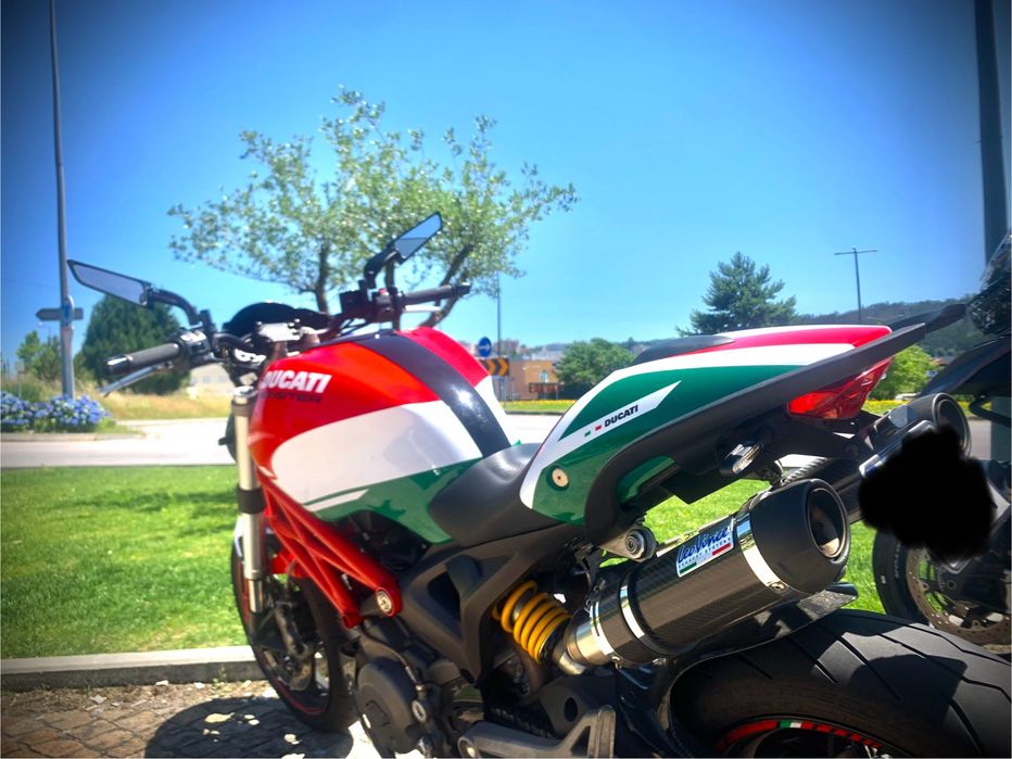 Ducati monster + abs
