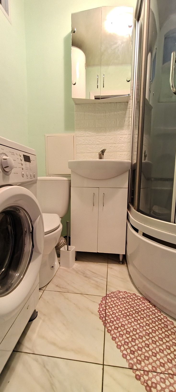 Продам однокімнатну квартиру з меблями і технікою