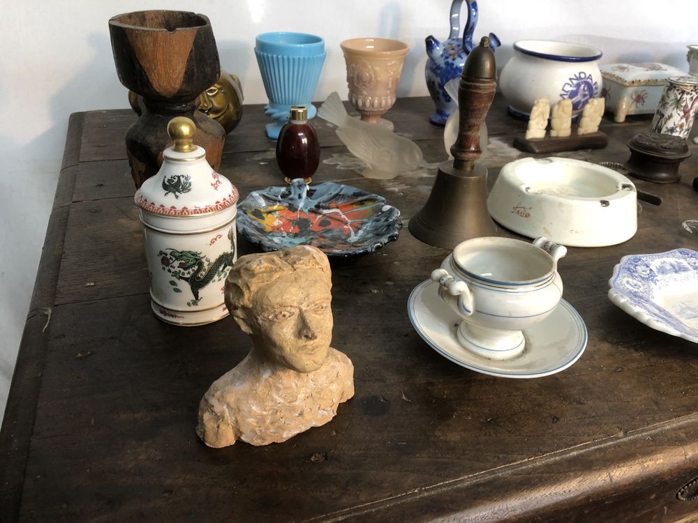 Lote de velharias , porcelanas e vidros a 10€ cada