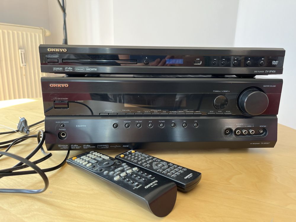 Amplituner Onkyo TX-SR307 i dvd player Onkyo DV-SP406