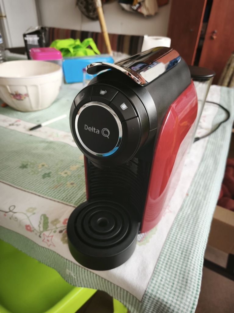 Máquina de Café Delta Qool