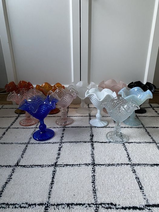 Astrid HSG Ząbkowice szklo kolorowe prasowane vintage prl