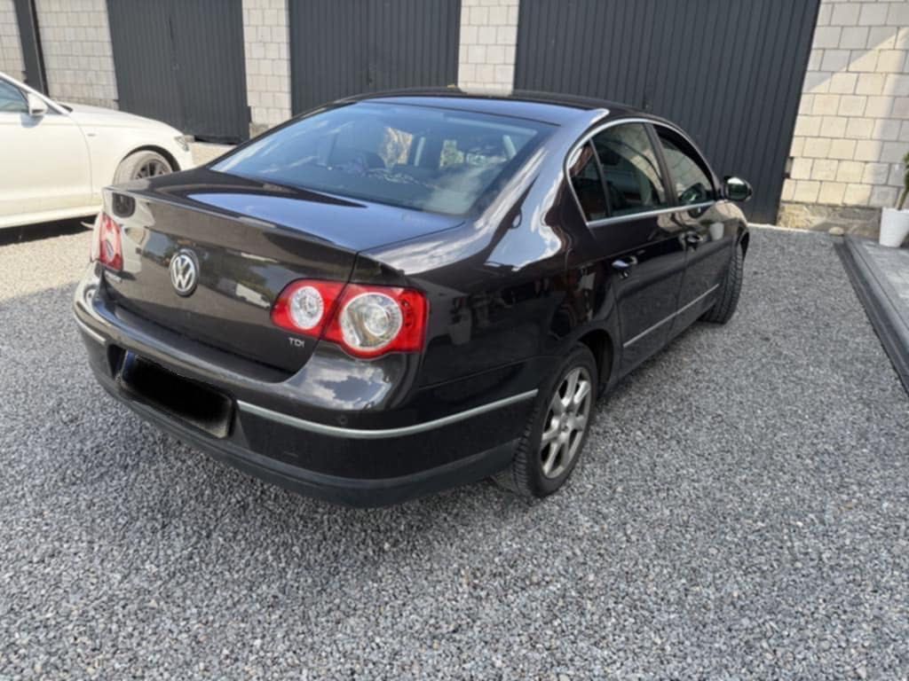 Volkswagen Passat B6 1.9 TDI 2006 rok