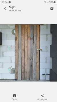 Drzwi budowlane drewniane
