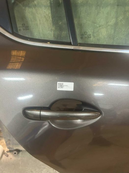 Mazda 3 Sedan BP Drzwi prawe tył