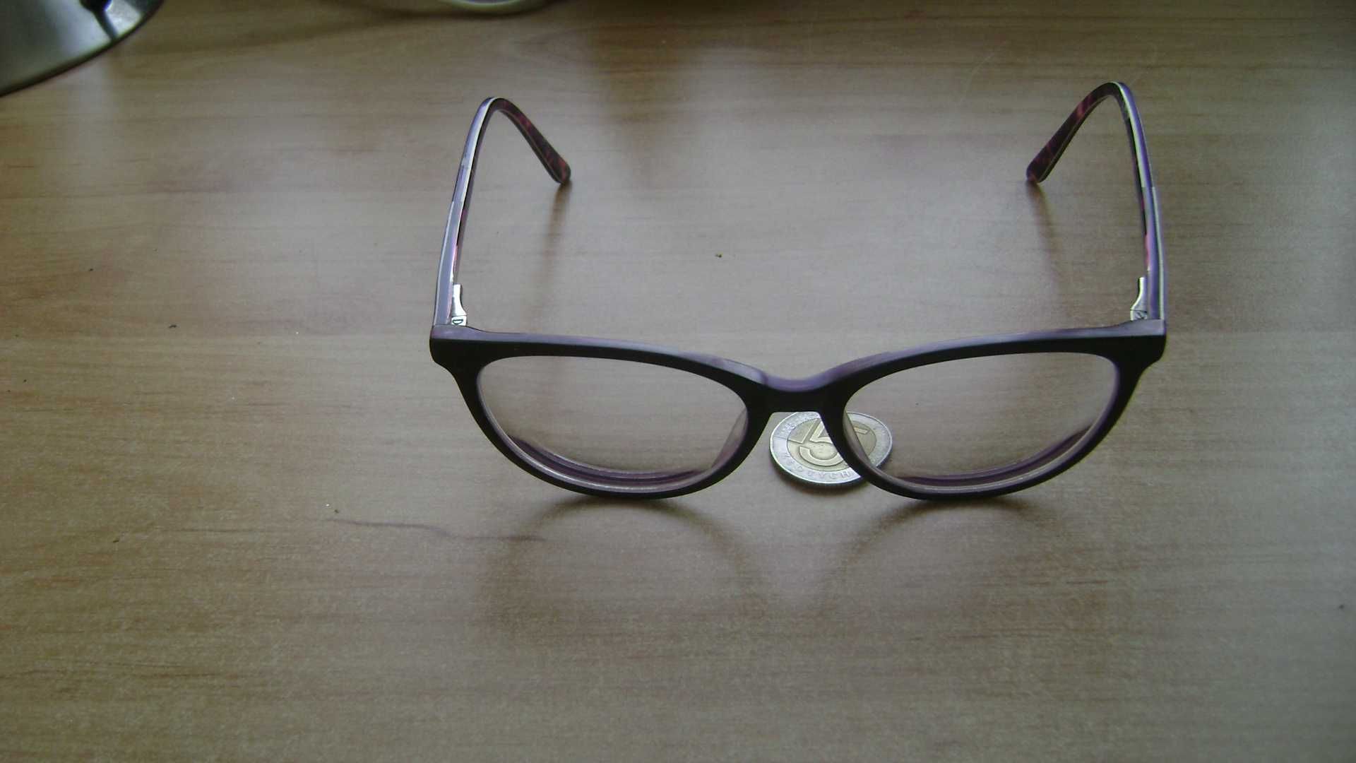 Starocie z PRL - Okulary korekcyjne damskie -1 Dioptria rozstaw 13,5cm