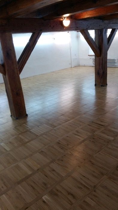 Układanie, bezpyłowe cyklinowanie, lakierowanie parkietów.