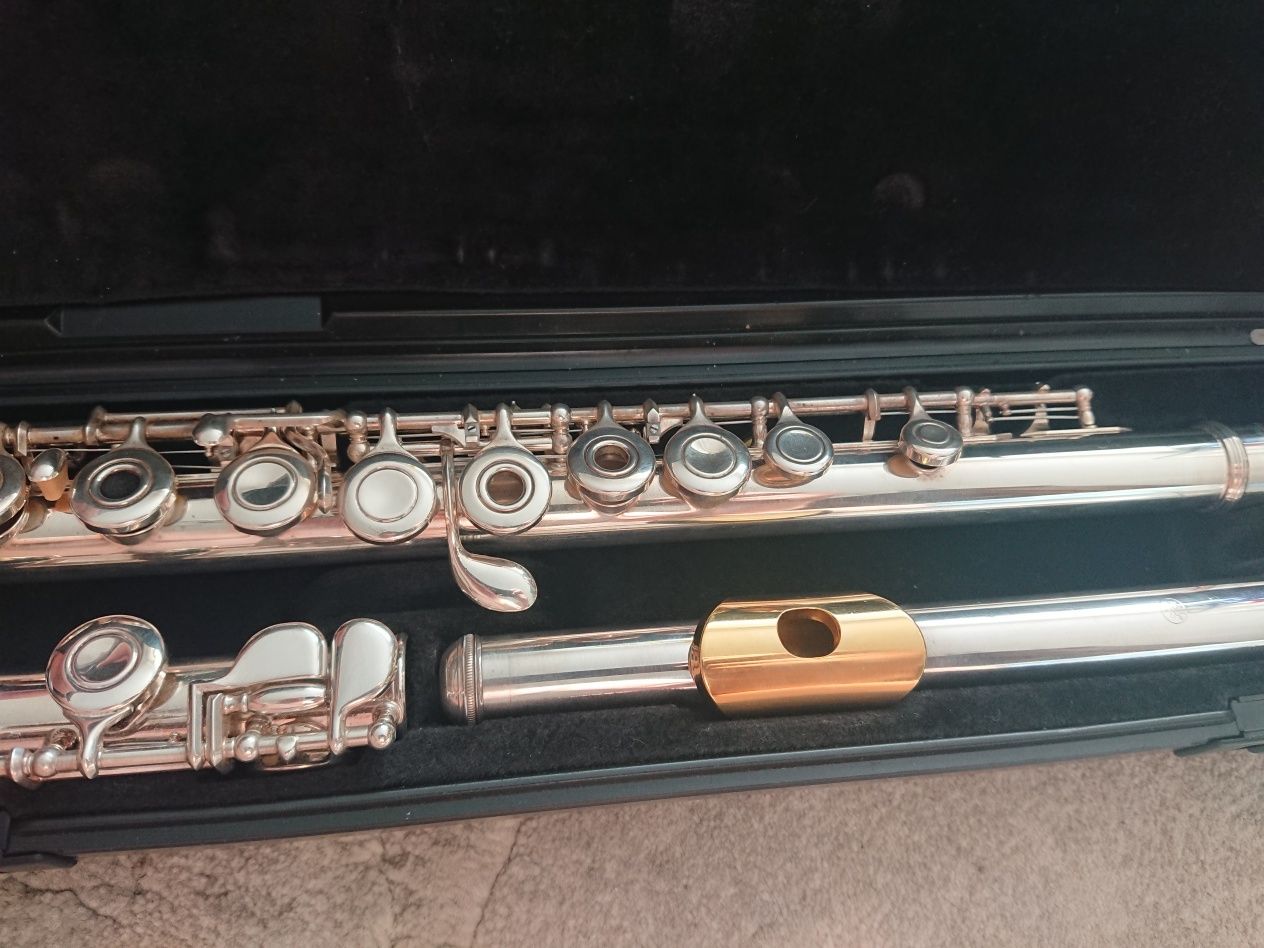 Flet poprzeczny Yamaha Plutus2