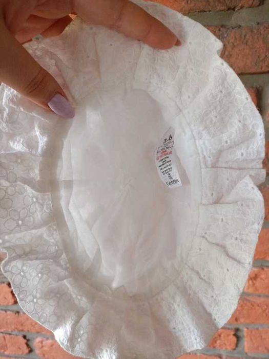 Biały boho dziewczęcy kapelusik ażurkowy koronkowy na lato letni