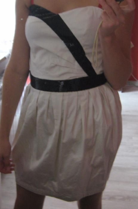 Sukienka S BARDOT sukieneczka mini cekiny