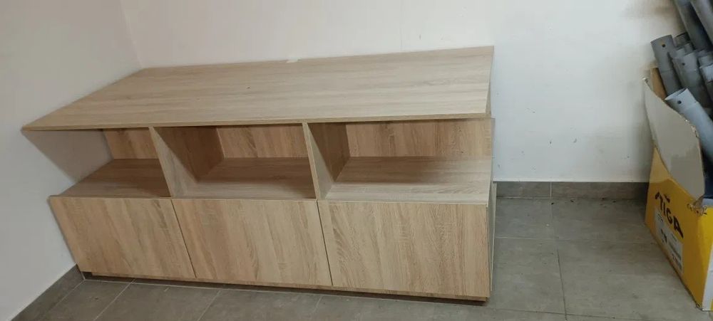 Stół ekspozycyjny do sklepu- biura