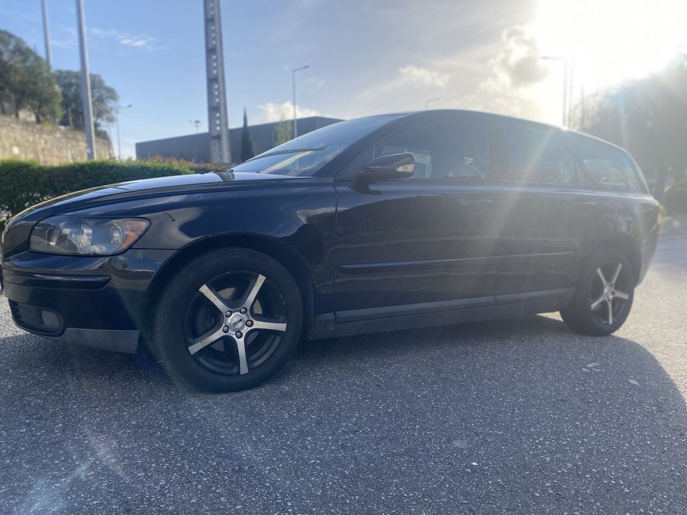 Volvo v50  1.6 cc