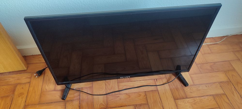 TV Led Silver 50€