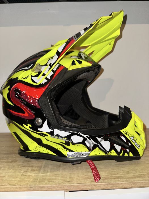 Capacete Airoh Aviator 2.2 Grim Yellow