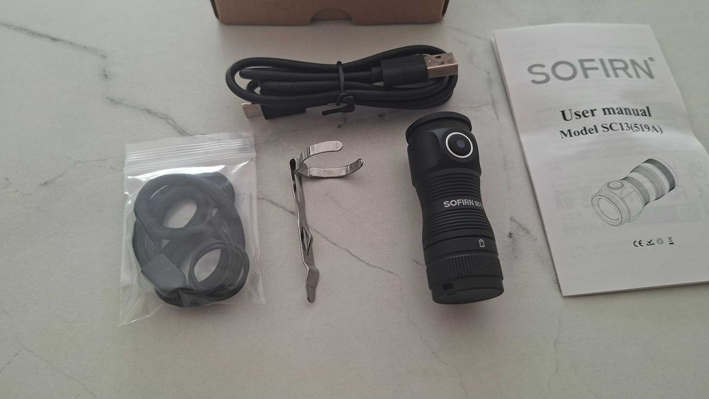Sofirn sc13 mini latarka mocna z ogniwem