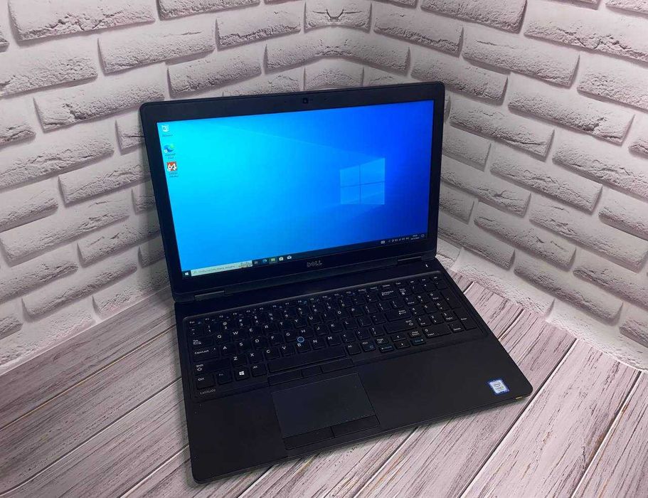 Dell Latitude E5580 | i7-7820HQ | 8GB Ram | 512GB SSD