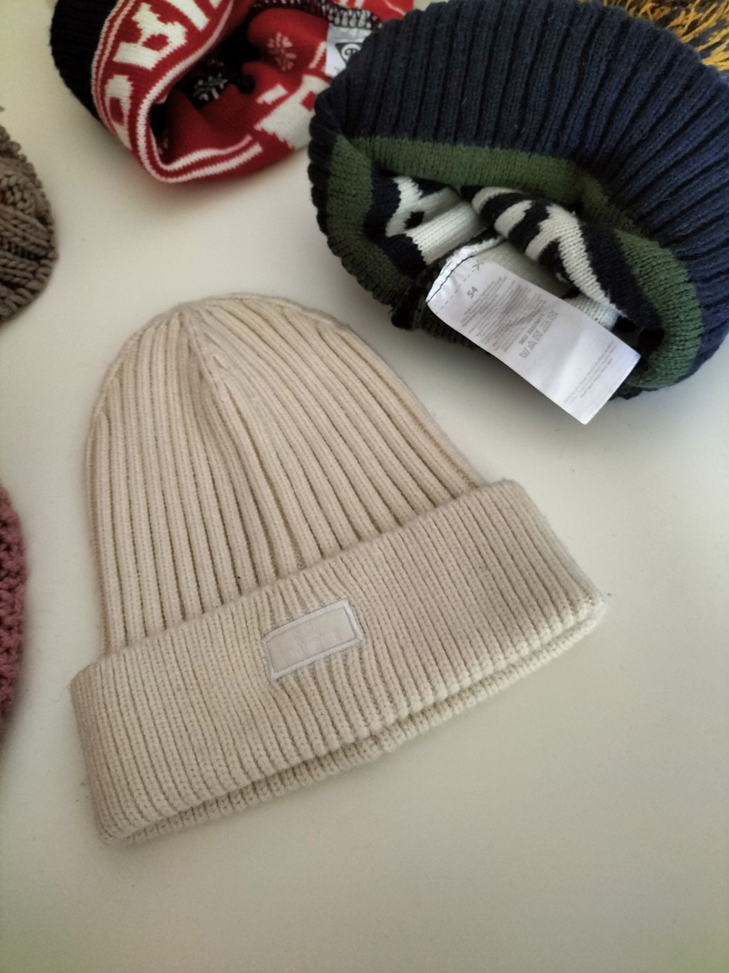 Damskie czapki zimowe