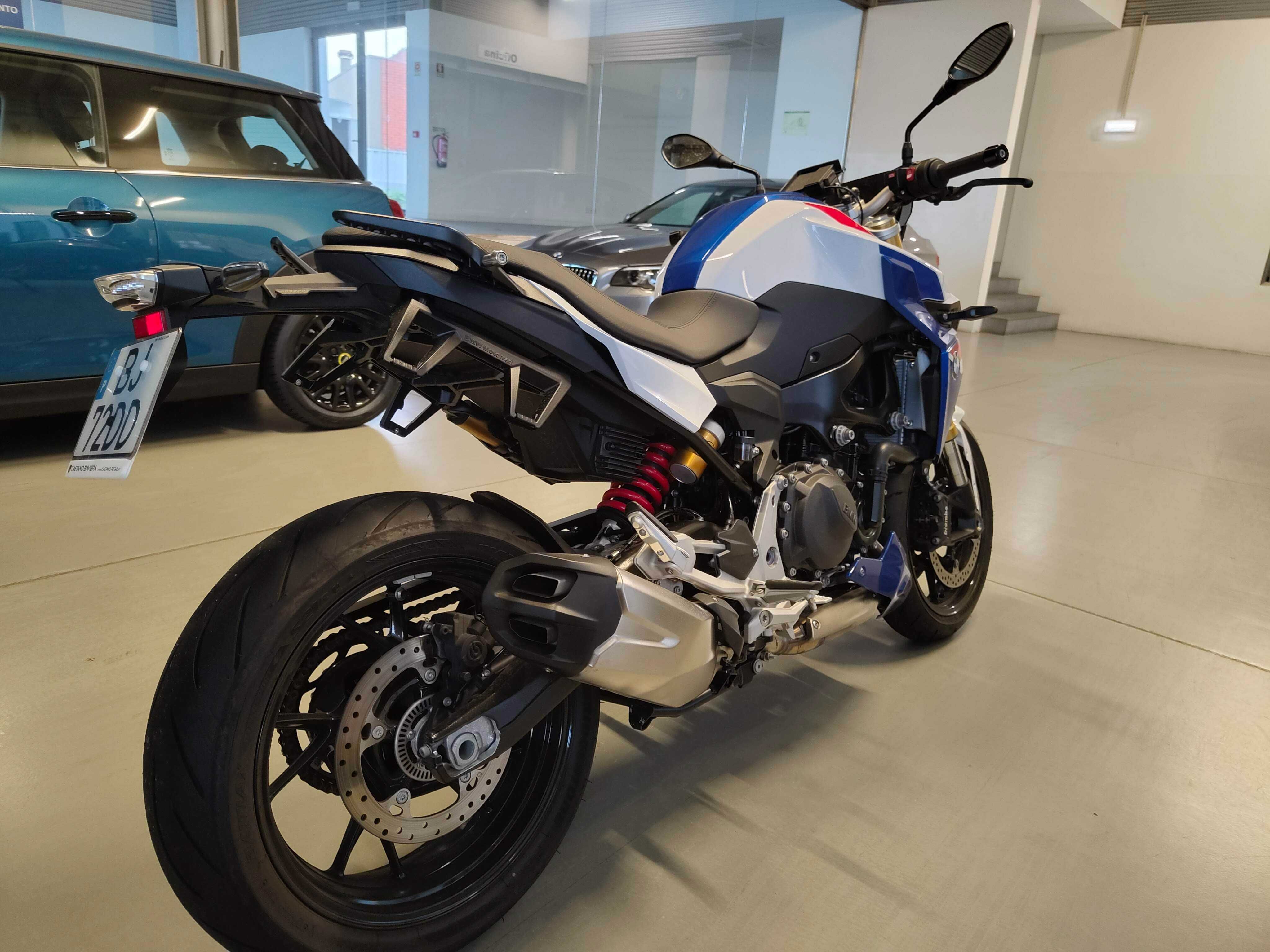 BMW F900R Full Extras 04/2024