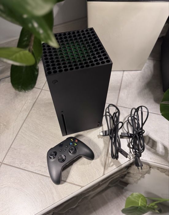 Konsola Xbox series X 1TB + Pad, Jak Nowa!