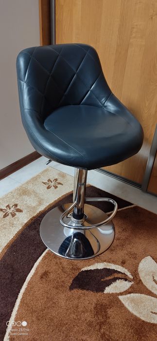 Krzesło barowe, hoker