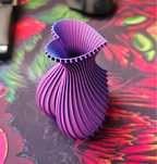Nowoczesna waza serce – druk 3D, efekt jedwabiu, nowa, 14,5 cm