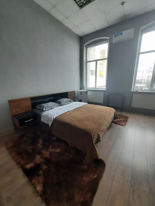 Вільно/ГОТЕЛЬ MONO/Героїв Майдану 1-4осіб 54, Центр р-н Парк Шевченка