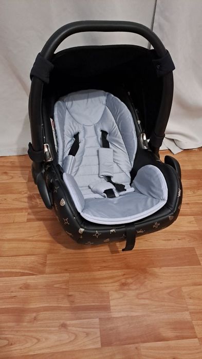 Автокрісло переноска