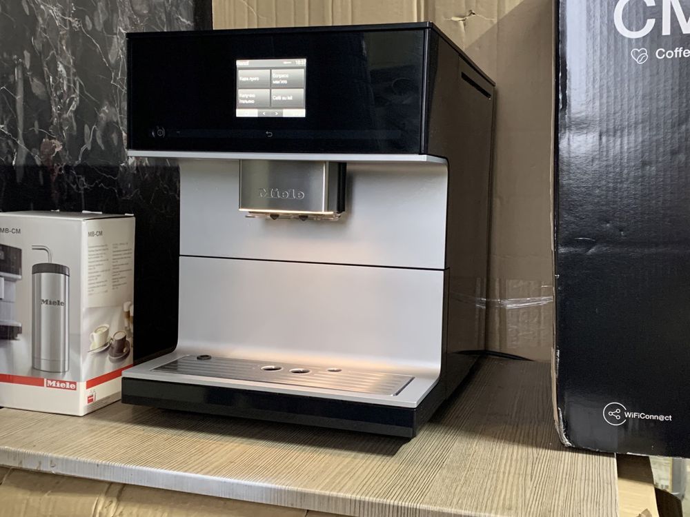 Кофемашина Miele CM 7500