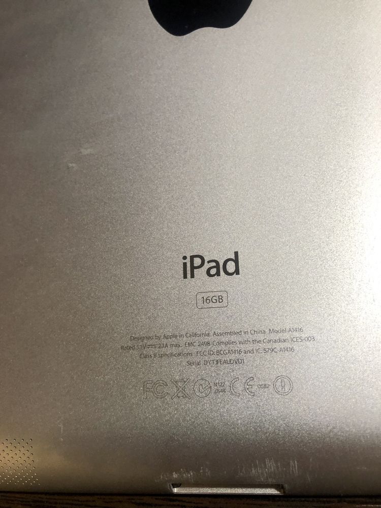 iPad 3 16 gb Wi-Fi (1416 ) третье поколение Айпед