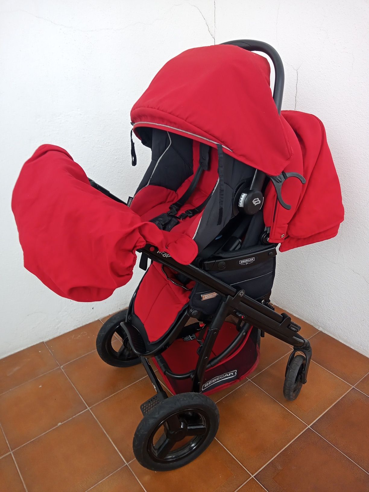 Carrinho de bebe + ovo