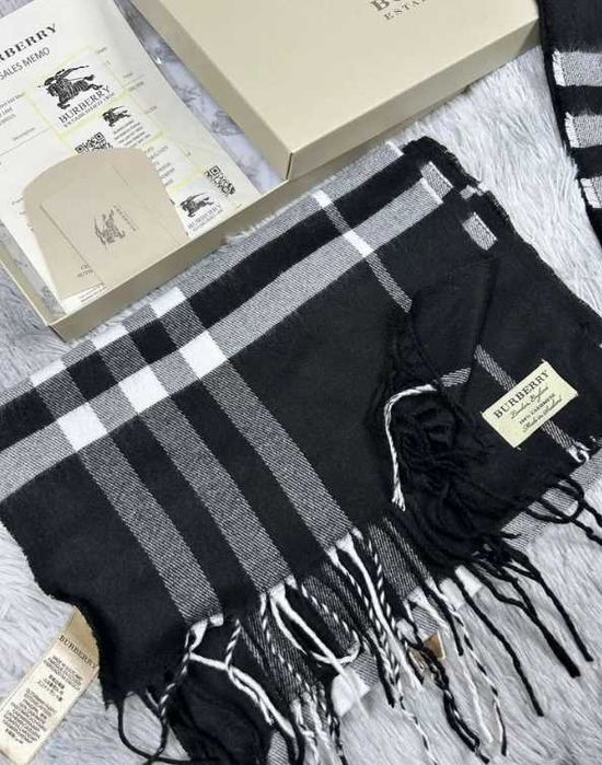 Шарф BURBERRY ЧЕРНЫЙ шарф в клетку черный барберри палантин